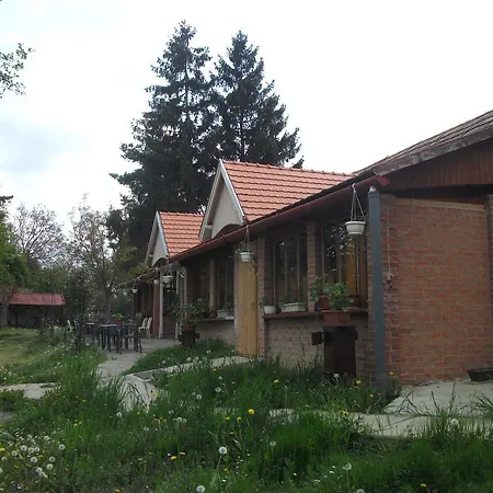 Holiday park Angela Farm Naturista Camping & Bungalowpark *